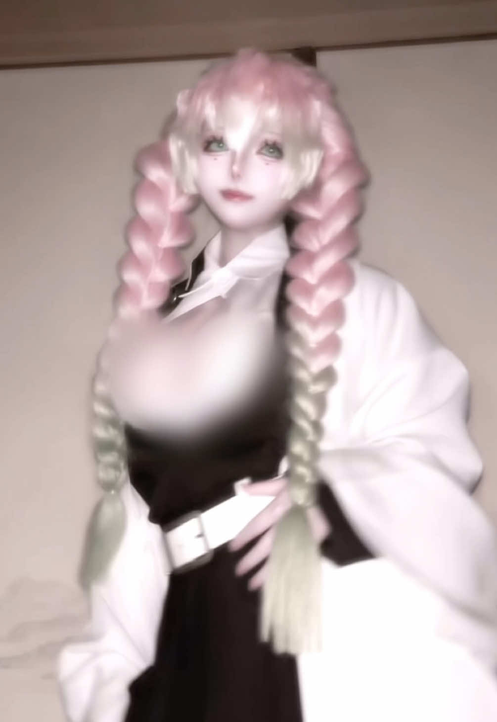 スカート切ったら短くなりすぎたけど可愛い🍡#甘露寺蜜璃コスプレ #鬼滅の刃コスプレ #cosplay 