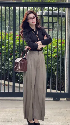 Outfit mặc đi làm đơn giản mà lại cuốn hút #lamerci #somi #dilammacgi #xuhuong #thoitrangcongso 