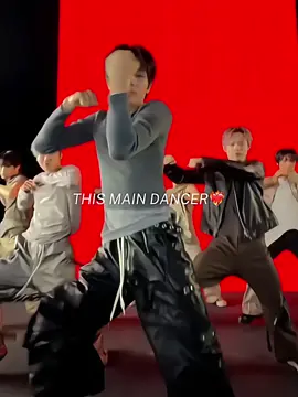 baju ini harus dipke di mushow yaaa!!!! gamau tauuuuu #jisung