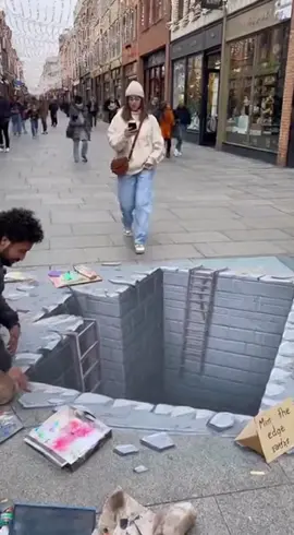This 3D street art pranked EVERYONE @ @#StreetArt #Opticallllusion#ArtPrank #PublicPrank#MindBlown