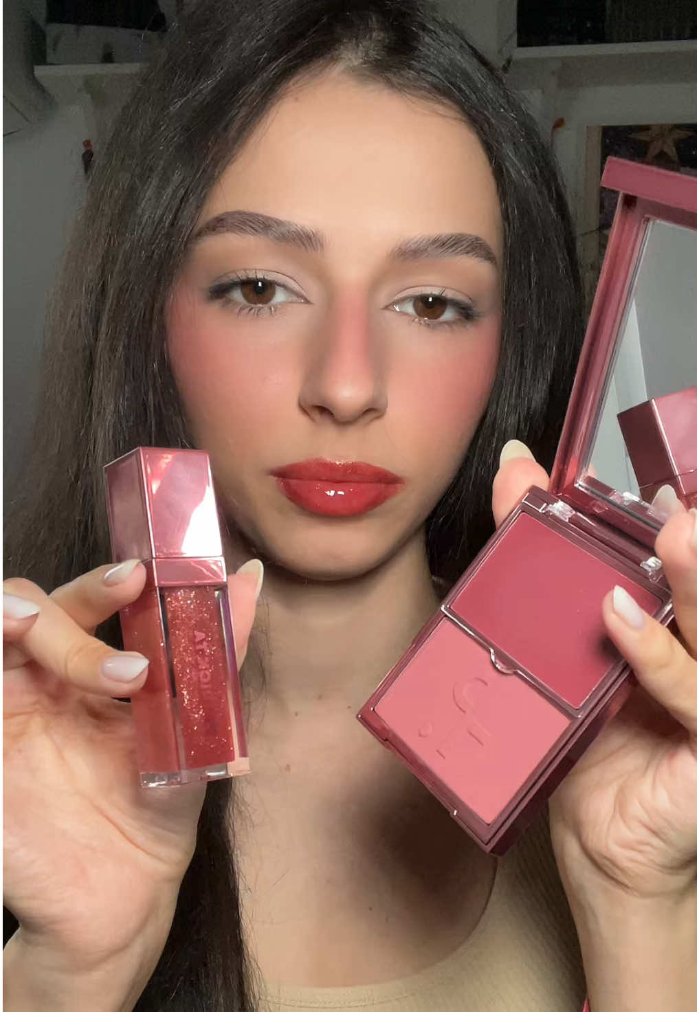 unul dintre cele mai bune set-uri de Crăciun 😍 @Patrick Ta Beauty @patrick ta  #patricktabeauty #patricktamakeup #holidaymakeup #patricktablush #makeupreview 