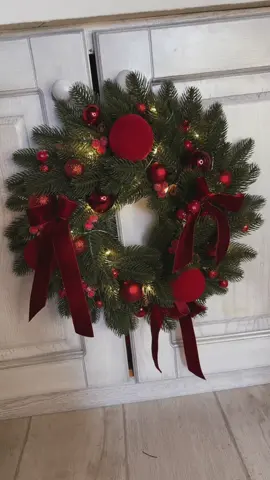 950грн⭐️#віночокнадвері #миколайчик🎄 #композиціязоленями #композиціїноворічнітаріздвяні #2026 