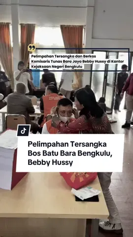 Pelimpahan Tersangka Komisaris PT Tunas Bara Jaya, Bebby Hussy. Diketahui ke-12 orang tersebut ditetapkan sebagai tersangka terkait kasus korupsi produksi dan eksplorasi pertambangan batu bara milik PT Ratu Samban Mining dan PT Tunas Bara Jaya diduga melakukan merambah kawasan hutan dan melakukan penjualan batu bara secara tidak sah atau tidak sesuai dengan aturan yang berlaku sehingga menyebabkan negara mengalami kerugian mencapai Rp500 miliar lebih. #bebbyhussy #bosbatubarabengkulu #korupsibatubarabengkulu #pelimpahantersangkakorupsibatubarabengkulu #ptrsm 