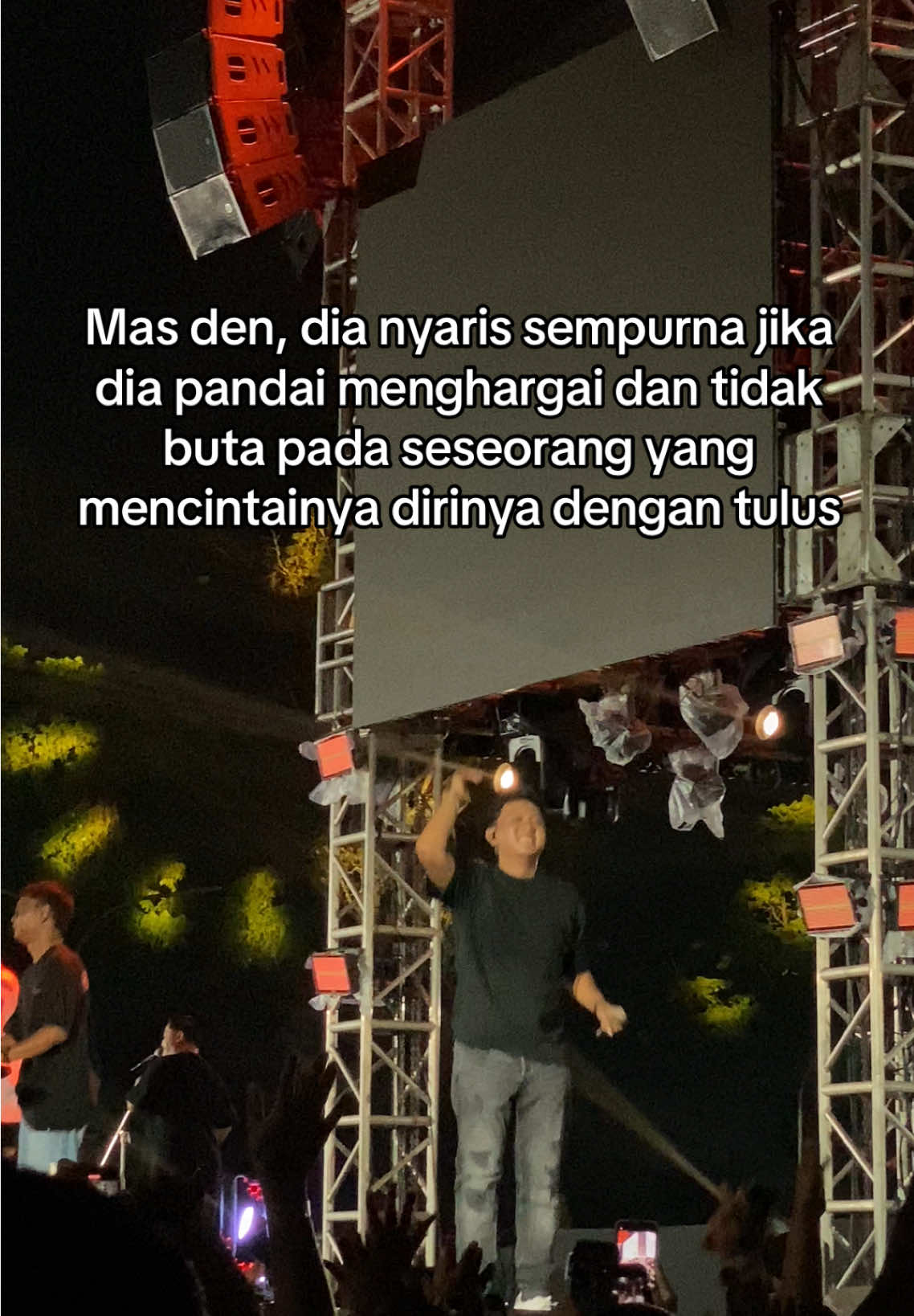 piye iki @DENNY CAKNAN #dennycaknan #konserdennycaknan #jowostory 