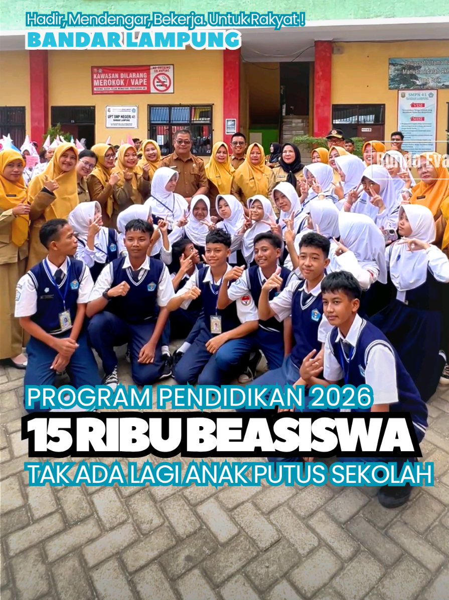 📚 Pemkot Siapkan 15 Ribu Beasiswa di Tahun 2026 Alhamdulillah, Bunda selalu percaya bahwa pendidikan adalah jalan terang untuk masa depan anak-anak Bandar Lampung. ❤️ Tahun 2026, Pemkot menyiapkan 15 ribu beasiswa yang disebar untuk 10 ribu pelajar SMA/SMK, dan 5 ribu untuk mahasiswa. Mulai dari bantuan biaya sekolah, kuliah, sampai dukungan bagi anak-anak yang ingin melanjutkan paket A, B, dan C. Bunda mengajak seluruh keluarga yang membutuhkan bantuan pendidikan, silakan lapor ke kecamatan. Jangan sungkan… insyaAllah semua akan dibantu prosesnya. Harapan Bunda sederhana: tidak ada lagi anak yang berhenti sekolah karena biaya. Kita siapkan, kita bantu, kita perjuangkan bersama. 🌟 #BundaEva #WalikotaBandarLampung #Beasiswa #Pendidikan #fyp 