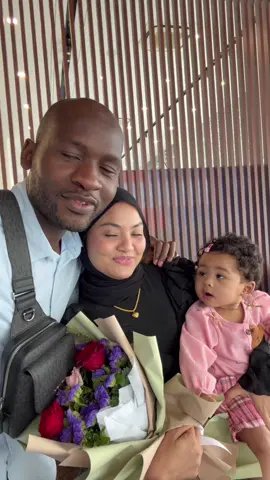 Alhamdulillah. thank youuuu my husband ❤️ taksia2 kena tinggal waktu pregnant, waktu berpantang 🫠 ni kena tinggal lgi balik2 dpt kereta plk 🙊 hihi takkisah pun semua ni tp bersyukur sgt2 sbb u always kerja kuat and put effort nak senangkan isteri dan anak2. 