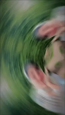 #CapCut #vaa en uyire vaa en urave...❤️‍🩹🫂#creatorsearchinsight #trendingsound #