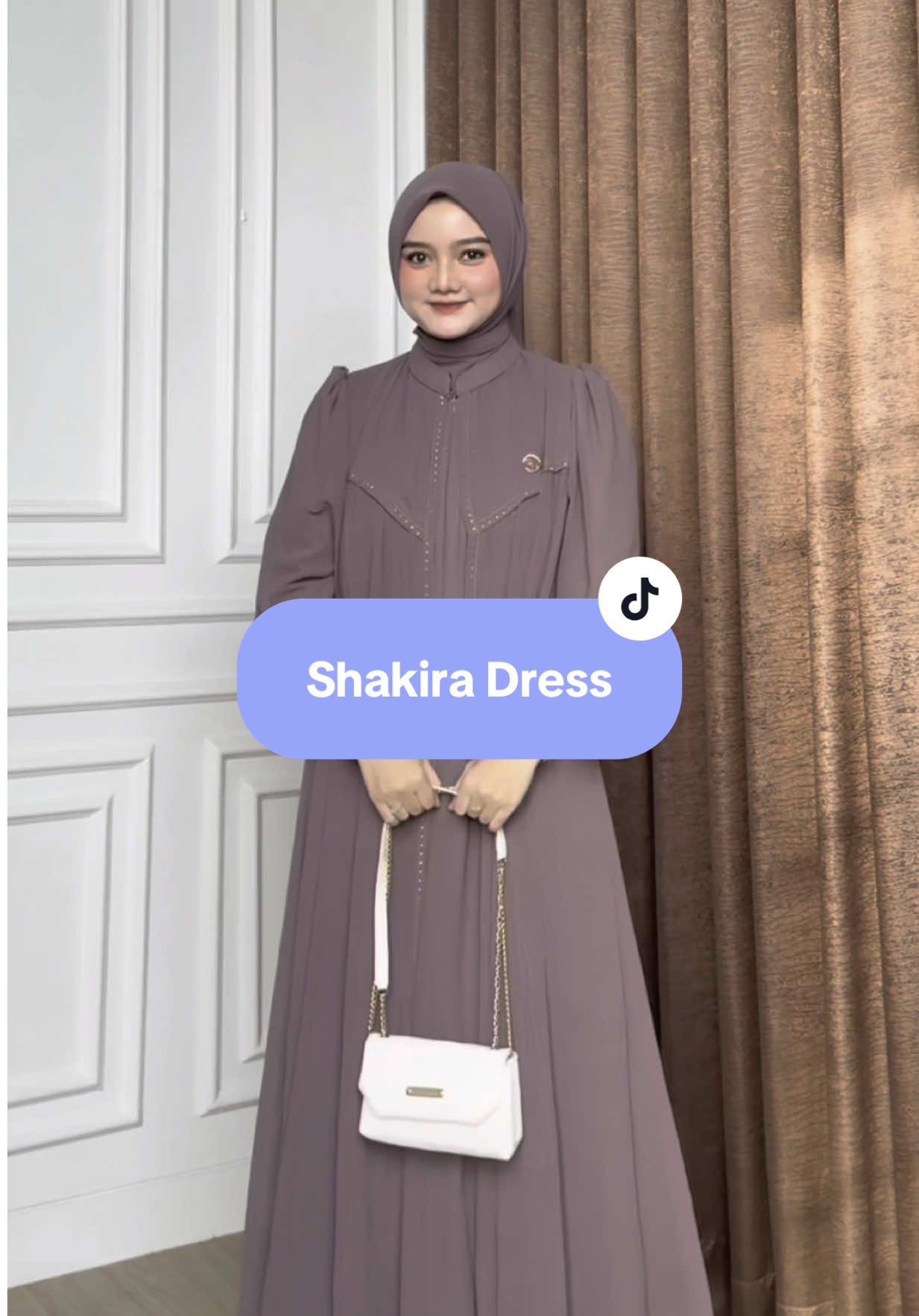 Shakira Dress masih ready stock ya beb🫶🏻 #farazlabel #fypシ゚viral🖤tiktok #gamislebaran2026 #dresslebaran #gamiskondangan 