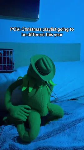 Grandma is not ready for this Christmas playlist #christmasmusic #holidays #mashup #kermitthefrog #fypシ゚ 