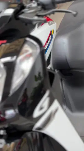 2 Varian Warna New Honda Genio Cbs PH,RD ✅ Tunai  ✅ Kredit dp mulai 100rb an ✅ Angsr Terjangkau ➡️ PERSYARATAN HANYA KIRIM FOTO KTP & KK *ASLI DOMISILI MALANG JAWA TIMUR* (Proses dari rumah) ➡️ Bisa TUKAR TAMBAH Motor yang Lama ( All Merk)  Hubungi ☎️ FARID Kartikassri Malang ( pasar besar ) Tlp/Wa https://wa.me/6285706379931 #NewHondaGenio #HondaMalang #HondaMalangRaya #HondaKartikasariMalang #HondaMalangMurah 