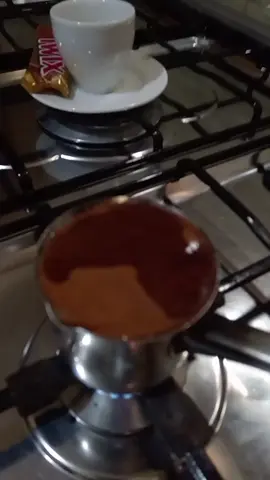 ‏لست مُحطم أو يائس.. لكن لا شيء في وقته أو مكانه، أشعر أنني أضعتُ اتجاهات حياتي، وكأنني في مَتاهه طال طريقي فيها ولم أنجو منها بَعد💔