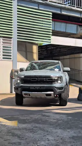Băng rừng lội suối bay qua dốc len lỏi qua các hẻm hóc chỉ có thể là👇👇👇 👉 RANGER RAPTOR 2025 #raptor #xedep #oto  #tiktok #trending  @Năng Cường Ford 