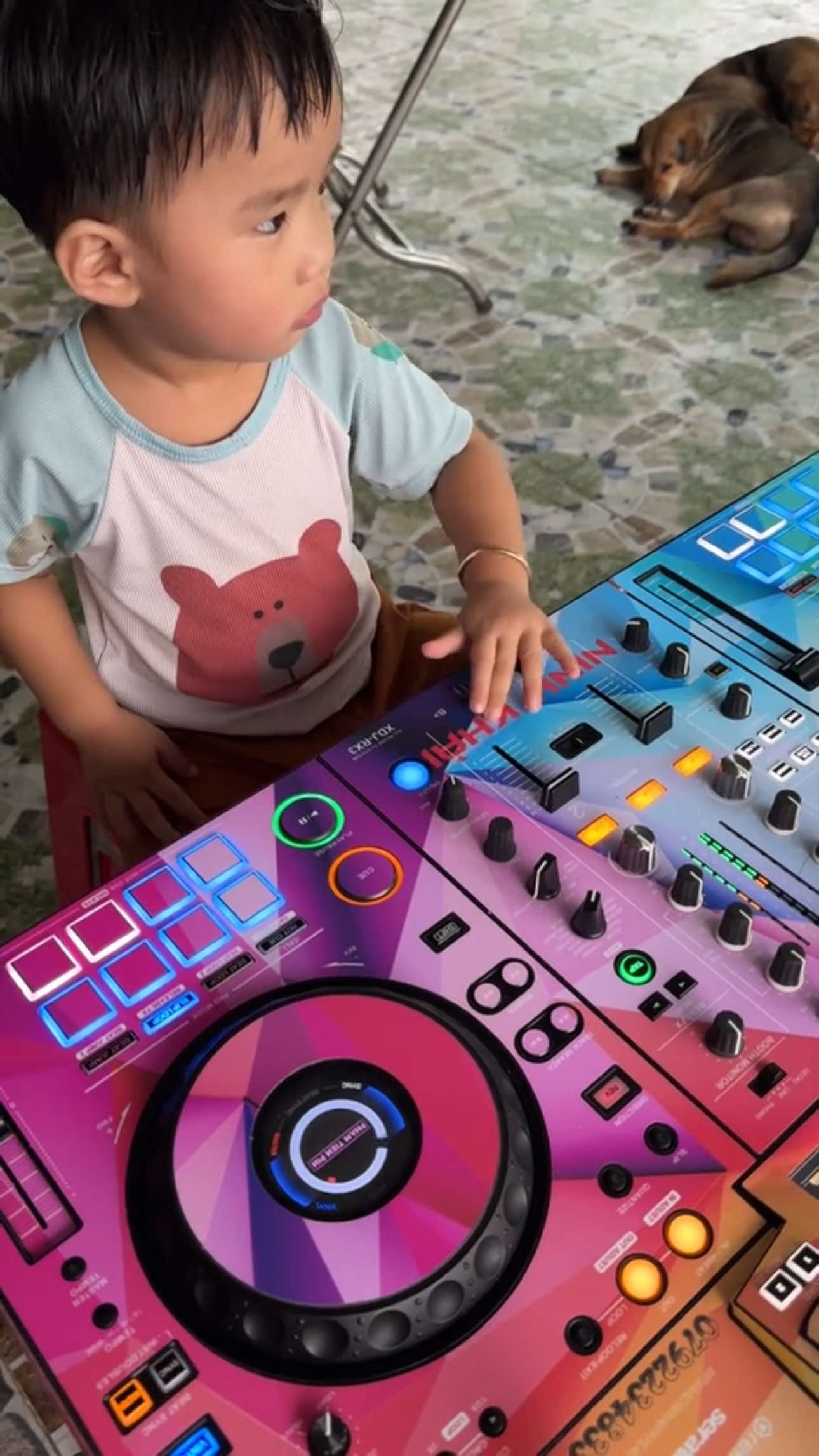 có nghề từ nhỏ #xh #ddjrx3 #xuhuong #viral #fyp 