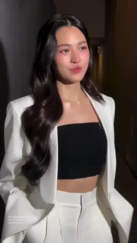 งืออ พิคนสวยยย🥰🫠  #LaurieriLoveMeWithLingOrm #หลิงออม #LingOrm #Linglingkwong #หลิงหลิงคอง  cr.tuntun