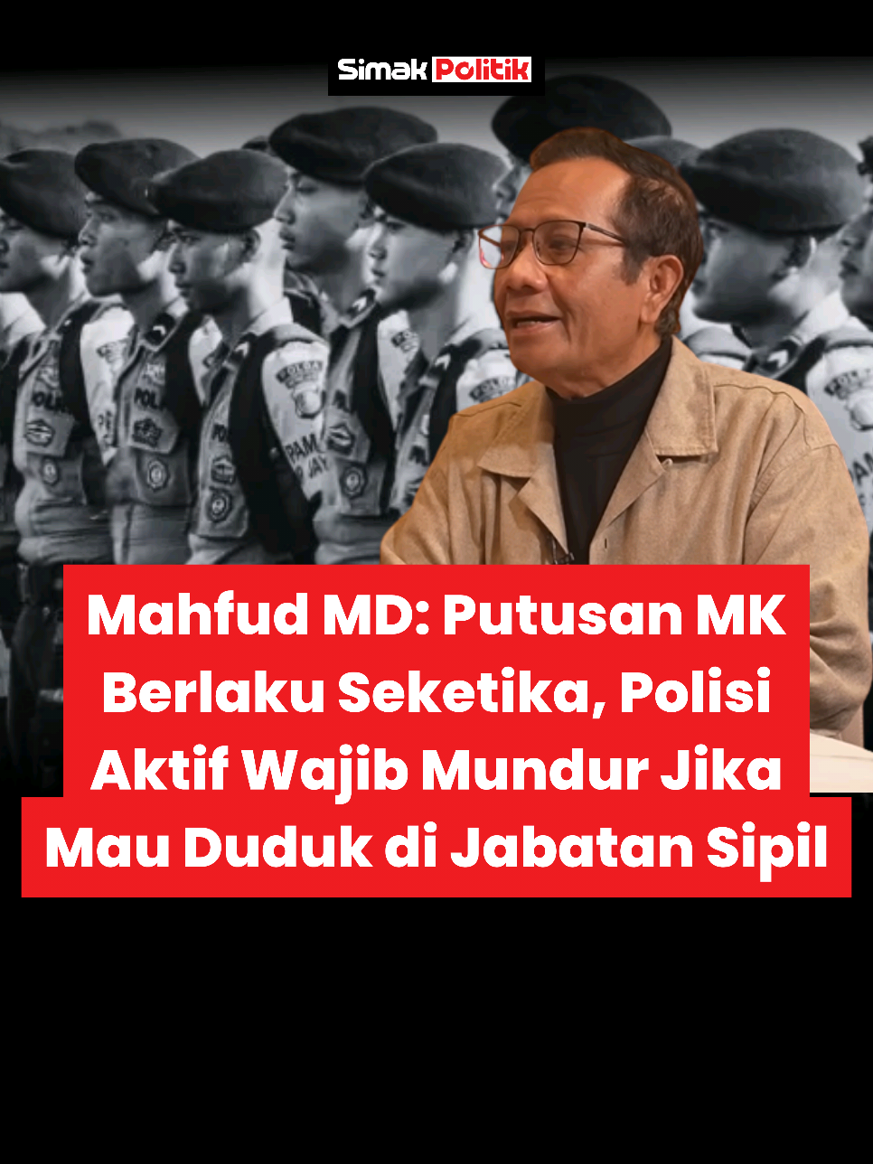Dalam podcast Terus Terang, Mahfud MD menegaskan kembali substansi putusan MK No. 114/2025 yang menguatkan larangan bagi anggota Polri aktif menduduki jabatan sipil tanpa terlebih dahulu mengundurkan diri atau pensiun. Mahfud menyebut putusan ini “baik dan harus segera dieksekusi”, terutama karena MK telah menghapus celah aturan yang sebelumnya kerap digunakan sebagai dalih untuk rangkap jabatan. Mahfud menjelaskan bahwa menurut Pasal 24C UUD 1945, putusan MK bersifat final. Artinya putusan MK tidak bisa dilawan atau ditunda. Ia juga menegaskan asas berlaku seketika: sejak palu diketuk, norma yang dibatalkan tidak lagi berlaku. Dengan demikian, frasa yang sebelumnya membuka ruang diskresi Kapolri otomatis gugur begitu putusan dibacakan. #MahfudMD #MK #POLRI #ReformasiPolri #SimakPolitik