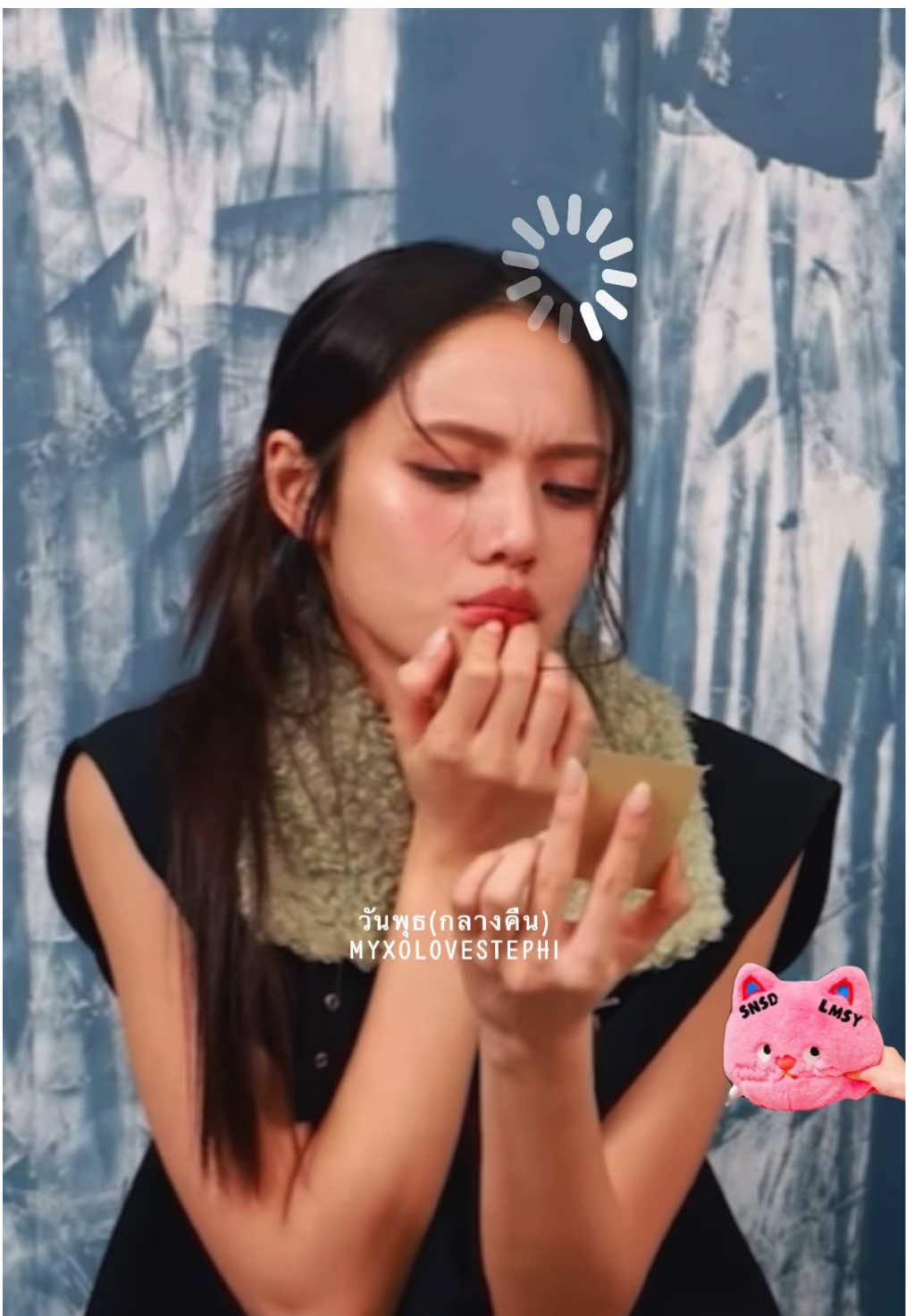 Funny how the halfie steals all the Thai spotlight 😂😂😂 LMSY #lmlookmhee #sonyasarann #lmsy #ลูกหมีซอนญ่า 