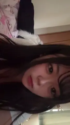 ネットは好きとか言ってほんとは好きじゃないとか多すぎてなんも信じれないよー> <でもやめられない