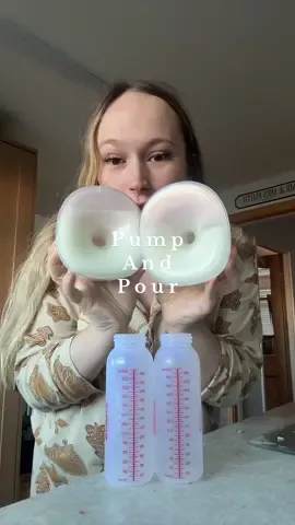morning pump and pour 🐮 #mumtok #motherhood #mommed #breastfeeding #pumpingmum 
