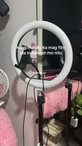 ring light with phone holder #ringlinght #studiolighting #ringlighttripod #lightning #photolighting 