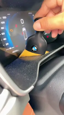 Car soft-bristled brush, sweeps and removes dust without damaging car interiors!
 #brush #softbristlebrush #Dustremoval #Interiorcleaning #foryou #viral #tiktok #tiktokmademebuyit 
 
