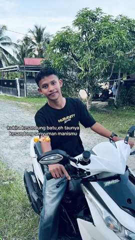 😉😉#foryoupage #4u #masukberandafyp #berandatiktok #lagutimur 