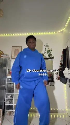 Tracksuit from @aelfriceden_official check out their big sale!!!! #adsthr #aelfriceden #RELATABLE #TREND #DANCER 