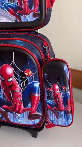 A mochila que todo menino quer, volta as aulas 2026 #mochilademenino #voltaasaulas #maedemenino #escola #homemaranha 