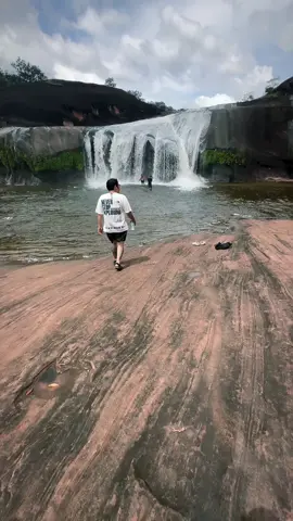 plis gajadi aesthetic bang 😭