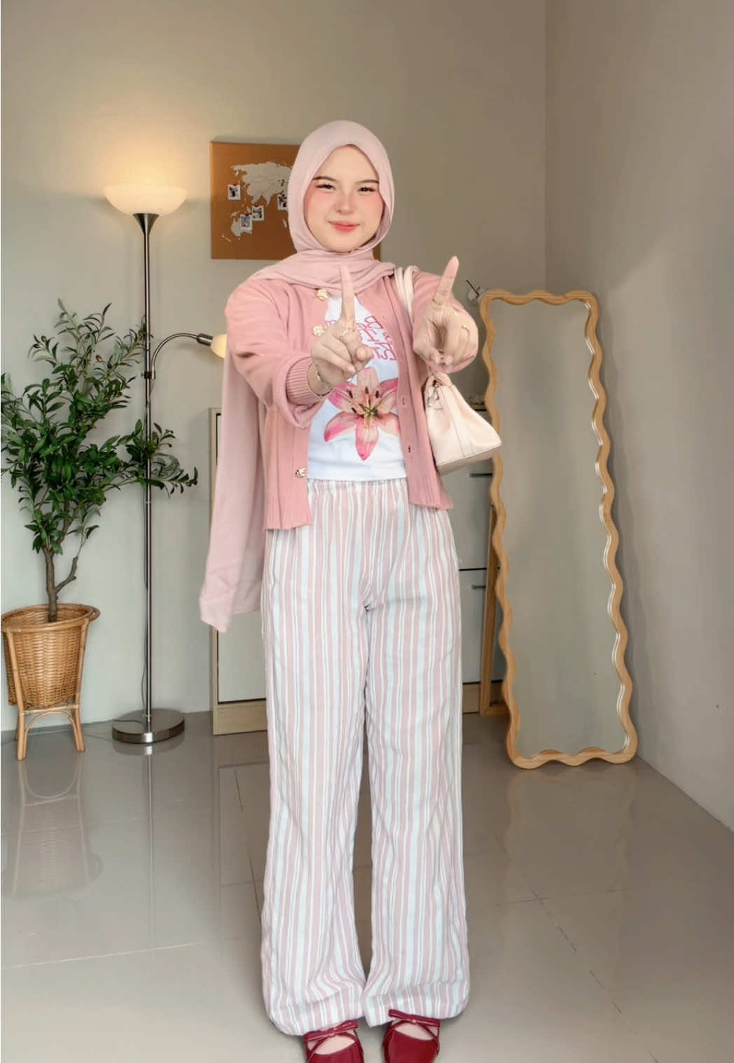 pink outfit🌺 pants from @Eiji.idstore 🫧