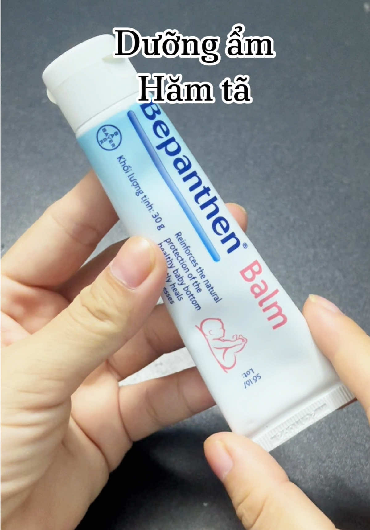 Da bé mịn êm từng ngày, nhờ Bepanthen Balm bảo vệ dịu nhẹ như vòng tay mẹ #xuhuong #viral #reviewmevabe #kemham #embe 