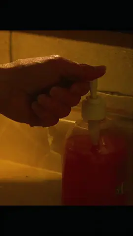 HurricaneMelissaupdate-12ho6n,Jam aica.Footageasthehurricanemakeslan dfallwithhistoric185mphwinds#hurric anemelissa#melissa#jamaica#news#fyp 