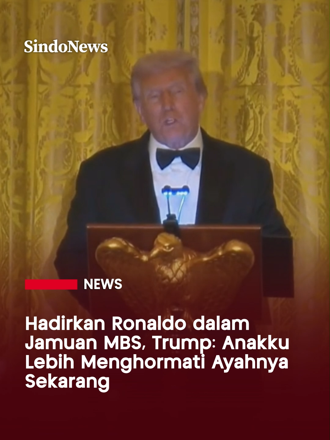 Presiden Amerika Serikat Donald Trump memberikan penghormatan khusus kepada bintang sepak bola Cristiano Ronaldo dalam sebuah jamuan makan malam resmi untuk menghormati Putra Mahkota Arab Saudi, Mohammed Bin Salman (MBS), di Gedung Putih pada Selasa malam. Dalam sambutannya, Trump menyinggung kekaguman putranya, Barron Trump, terhadap sang megabintang sepak bola dunia. 
