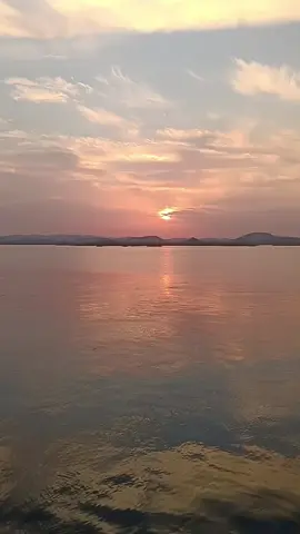 #دنيا_غريبة_وكلا_ظلم_بظلم #بحيرة_ناصر #اسوان_النوبة_السودان_ابوسمبل #السد_العالي #الخليج_الكويت_السعودية_قطر_البحرين 