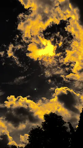 هل من المؤلم أن تحب شخصًا يحب شخصًا آخر؟ 