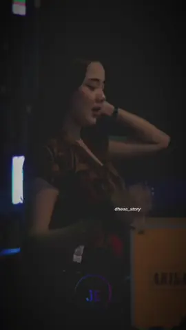 Begitulah kira-kira😅#dheaa_story#djtanti 