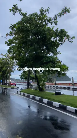 Kota ini tak sama tanpamu🍃 #padang #nadhifbasalamah #sumbar 