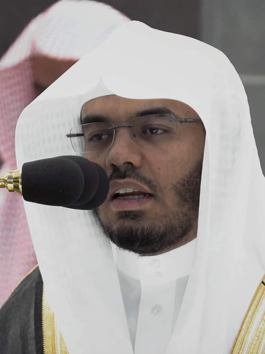 ﴿وَأَمَّا السّائِلَ فَلا تَنهَر﴾ #ياسر_الدوسري #قران #الحرم_المكي #islam 