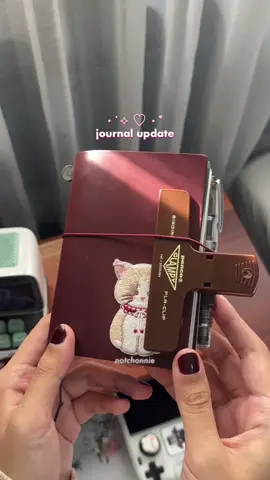 i dont believe in tarot readings but i will induldge once in a while for the funny #notchonnie #chonnie #fyp #fypシ #foryoupage #journal #journaling #journaltok #journaltokph #fountainpen #travelersnotebook #travelerscompany #loveandtrip #stationery 