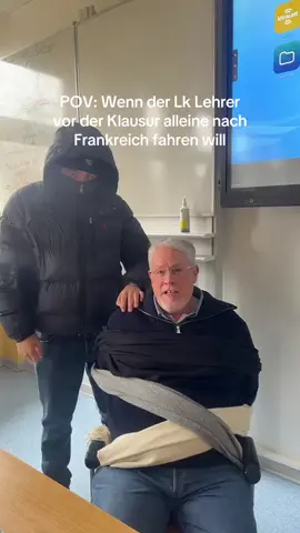 Nix da sie bleiben noch eine Weile bei uns @Jens Bennarend #abi26 #lkdeutsch #klausur #foryou #viral 