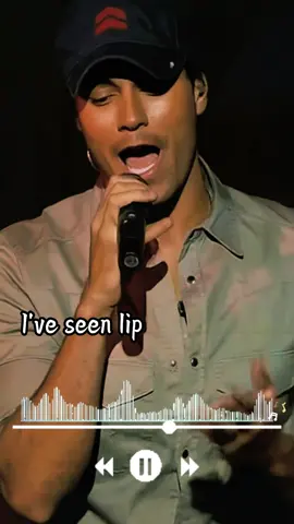 Enrique Iglesias - You're My Number One ft. Sandy e Junior - 1999
 #enriqueiglesias #pop #music #video #musica 
 Tradução