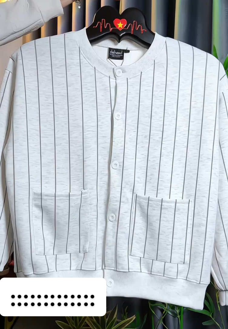 Áo khoác Cardigan kẻ sọc #aokhoaccardigan #aocardigan #reviewthoitrang #xuhuongtiktok 