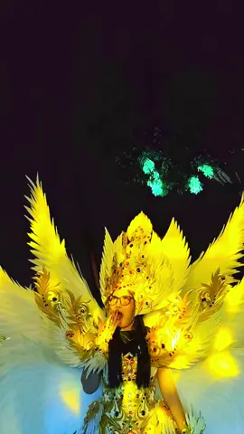 arek e ngantuk cah wisan🥱🤣@soviiaaaaaa_ #karnaval2025 #pesonagondanglegi #dancerkarnaval #karnavalsoundsystem #soundsistemjawatimur 