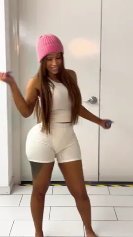 cardi is a great dancer@Cardi B #iamcardib #fypシ゚viral🖤tiktok #viral #lowengagement😢 #foryoupage❤️❤️ 