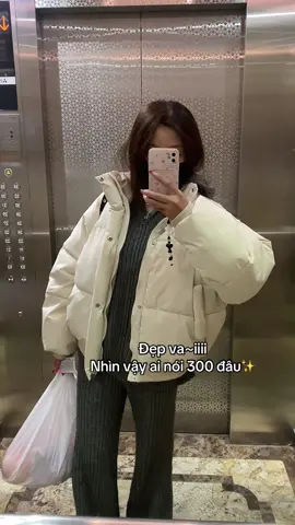 Ra đường này thì phải áo phao mới chịu được cái lạnh 13 độ #aothudong #aophao #aophaonamnu #biquyetlamdep #xuhuong 