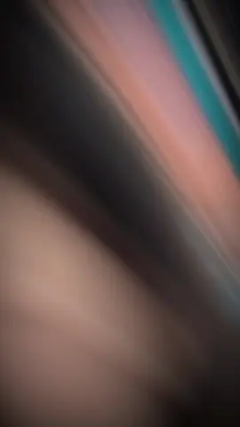 Đừng tròn trịa và đừng cố gắng sống hoàn hảo, đến trái táo còn khuyết thì mới có giá trị 🤍