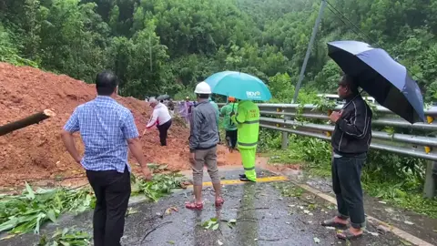 Đèo Phượng Hoàng, quốc lộ 26 bị sạt lở