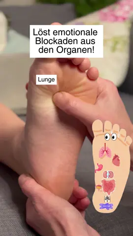 Speicher dir die Punkte unbedingt gleich für später ab.  😊Ich bin Heilpraktikerin und Physiotherapeutin und habe mich auf den Stressabbau spezialisiert.  ✨Ich zeige dir regelmäßig Bewegung und Entspannungsübungen, damit du wieder leichter runterfahren kannst und gelassener durchs Leben gehst.  💜Folge mir, wenn du keine Übung mehr verpassen möchtest. wenn ihr mal ne Übung gefällt, freue ich mich riesig über ein❤️von dir. #stressabbau #atemtechnik #entspannungsübung #calmon #blockaden 