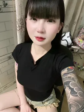 thấy nó vừa mới chết vì...