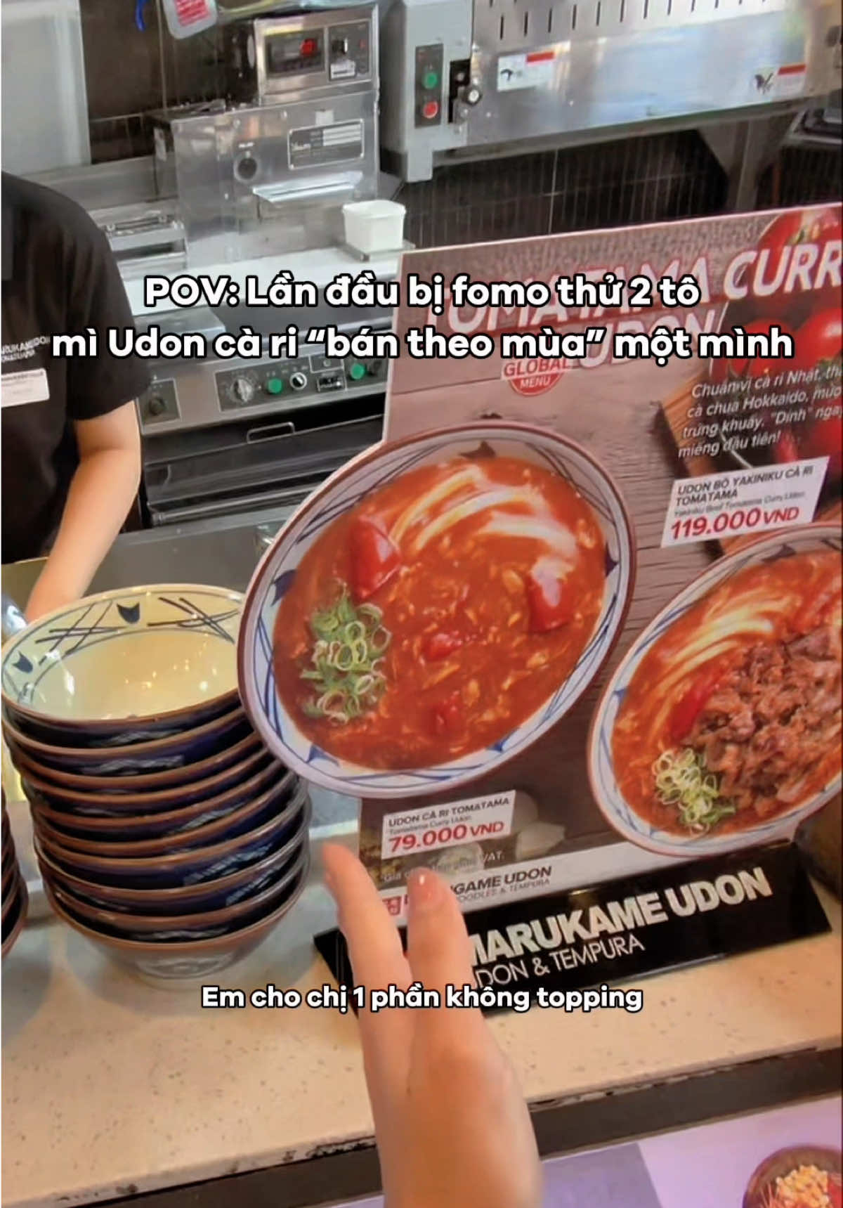 Lần đầu thử Udon cà ri “bán theo mùa” một mình #motminhthoi #pov 