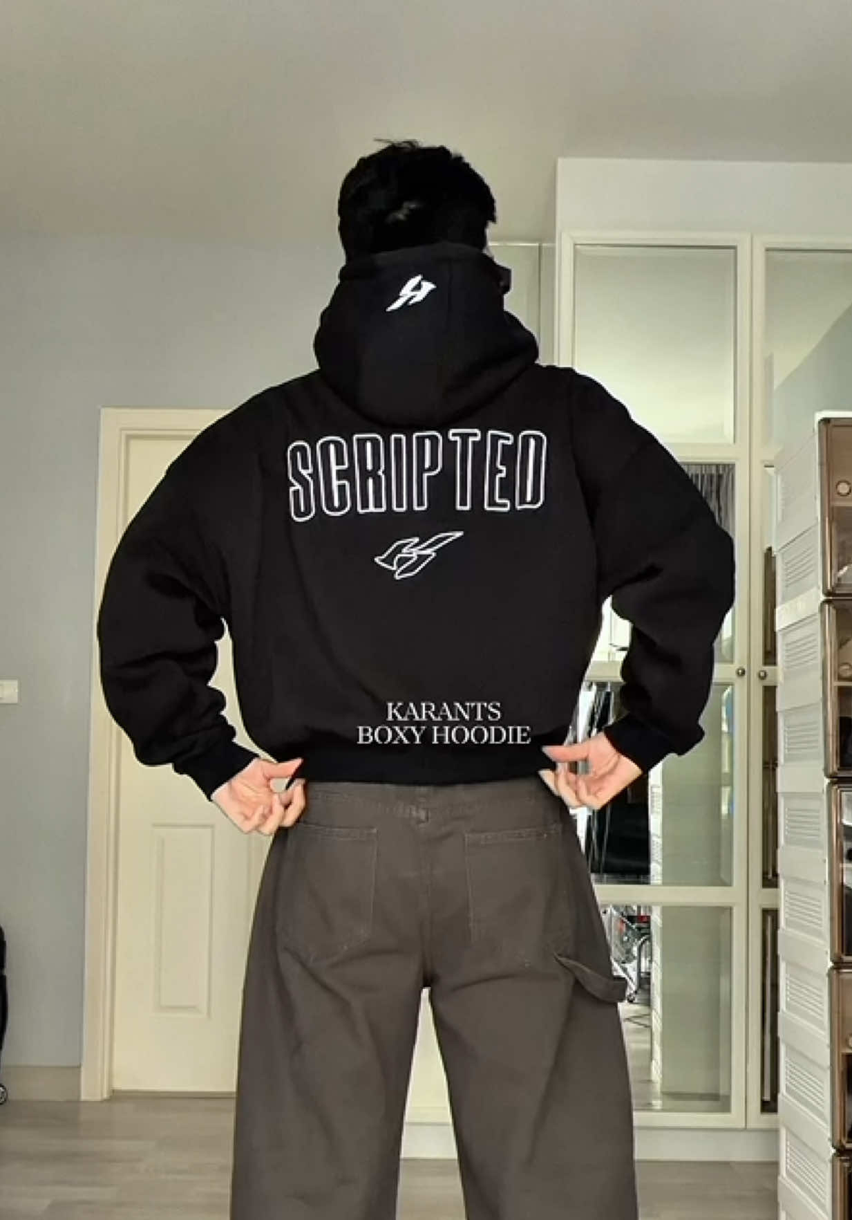 ไม่เคยผิดหวัง คุณภาพคับแก้วแถมเท่สุด 🖤✨#เสื้อฮู้ด #เสื้อฮู้ดแขนยาว #เสื้อฮู้ดกันหนาว #เสื้อกันหนาว #แต่งตัวผู้ชาย 